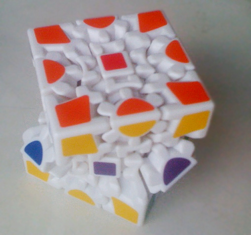Кубик рубика с шетеренками